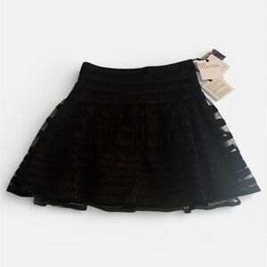 RED Valentino Black Tiered point d'esprit mini skirt. Size 2. NWT! AUTHENTIC